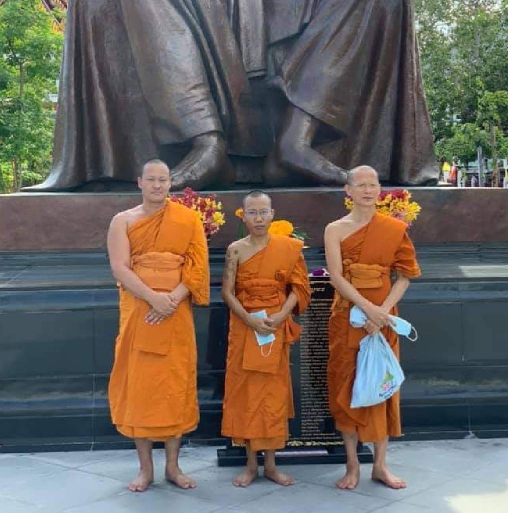 พระสมเด็จ พระแหวกม่าน พลิกชีวิตกลับดวงชะตา (หลังยันต์มงกุฎพระพุทธเจ้า ยันต์ครู ยันต์ดวงแก้วพระสีวลี) ปี2563 (จัดสร้าง888องค์) - หลวงพ่อกวย วัดโฆสิตาราม - (ปลุกเสก วัดระฆังโฆสิตาราม) #รับประกันแท้