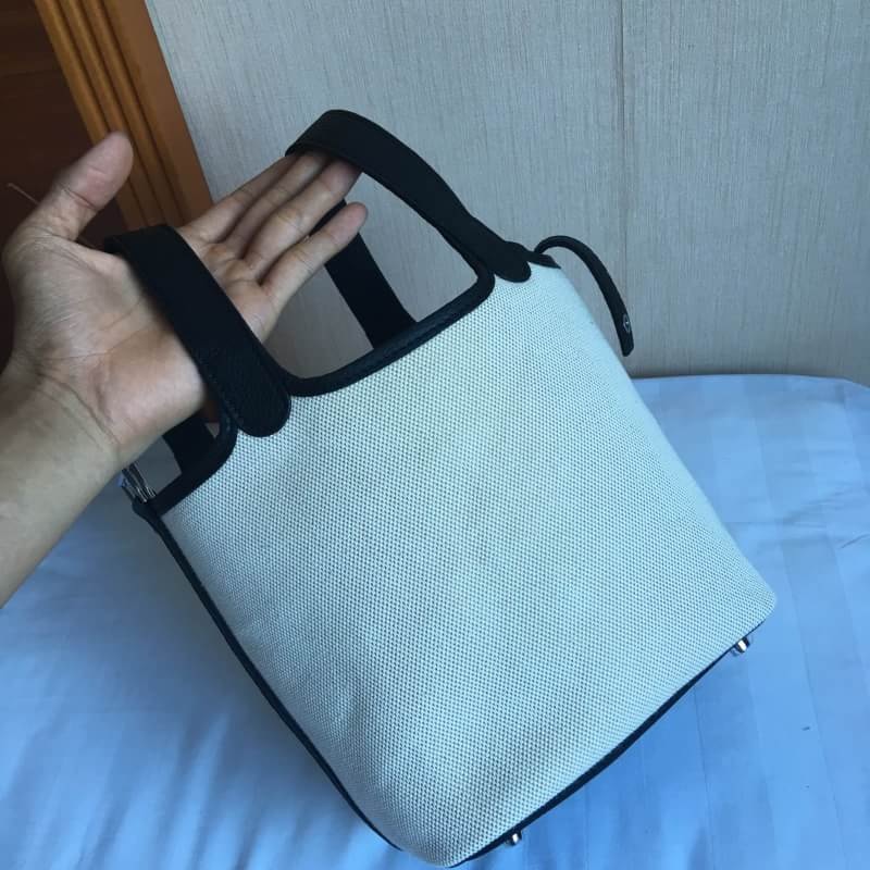 พร้อมส่ง กระเป๋า hm picotin canvas new 18 cm สายสีดำ
