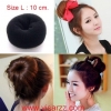 (Size L: 10cm) โดนัทช่วยเกล้าผมทรงดังโงะ หรือทรงซาลาเปาน่ารักๆ ที่สามารถครีเอทลุคให้คุณได้ทั้งเซอร์ หวาน เปรี้ยว หรือเนี้ยบ ขึ้นกับสไตล์การเกล้าเลยค่