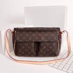 กระเป่า lv Petite Malle