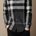 เสื้อเชิ้ตแขนยาวชาย bb brit สีน้ำเงินกรมท่า size M size อืนพรีออเดอร์ได้ค่ะ