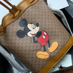 กระเป๋า Gc x Disney ขนมจีบ 10 นิ้ว