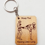 พวงกุญแจไม้แกะสลัก แม่ไม้มวยไทย-กวางเหลียวหลัง