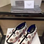 พร้อมส่ง รองเท้า dio fusion sneakers รุ่นใหม่ 2015 สีขาวดอกชมพู สอบถามไซส์ได้ค่ะสต็อคของเปลี่ยนตลอด