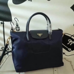 กระเป๋า pd nylon tessuto saffiano tote bag new 14" สีน้ำเงินกรมท่า หนังอิมพอร์ท