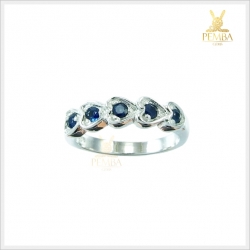 แหวนไพลินเมืองกาญแท้ ตัวเรือนหัวใจเก๋ๆ เงินแท้ ชุบทองคำขาว แหวนพลอยแท้