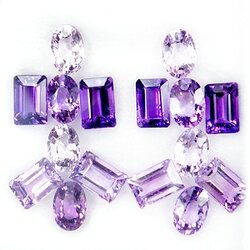 พลอยอเมทิสต์ จัดเซท ขนาด 6x4 มิล ไล่โทนสีตั้งแต่สีอ่อนถึงสีเข้ม รูปไข่ 8 เม็ด รูปสี่เหลี่ยมตัดมุม 8 เม็ด เนื้อสะอาดมองตาเปล่าไม่มีตำหนิ รูปร่างสวย