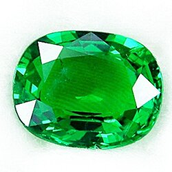 ***พลอยสวยคัดพิเศษ ขนาดใหญ่หายาก เนื้อใส*** Tsavorite หรือ กรีนการ์เนต รูปไข่ หนัก 3.23 กะรัต ขนาด 8.14x10.26x4.35 มิล สีเขียวสวย