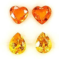 พลอยเนื้อแข็งจัดเซท จำนวน 4 เม็ด หนัก 1.55 กะรัต รูปหัวใจ 1 คู่ และรูปหยดน้ำ 1 คู่ เนื้อสะอาดทั้งเซทมองตาเปล่าไม่มีตำหนิ ไฟดี เจียระไนสวย รูปร่างสวย