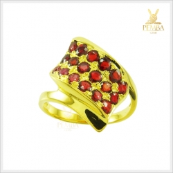 แหวนออเร้นท์แซฟไฟร์แท้ ซองเจีย (สามารถสั่งทำได้ค่ะ)