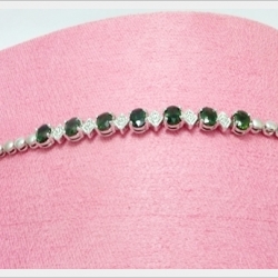 สร้อยข้อมือเขียวส่องจันท์ เงินแท้ ชุบทองคำขาว