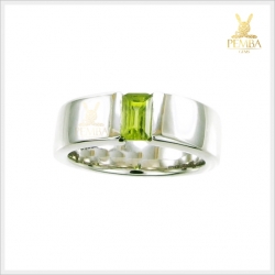 แหวนเพริดอต ทรงสี่เหลี่ยม เงินแท้925 ชุบทองคำขาว เรียบๆ แต่มีสไตล์