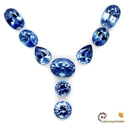 Blue Sapphire พลอยไพลินจัดเซท จำนวน 9 เม็ด น้ำหนักรวม 4.39 กะรัต สีน้ำเงินโทนสว่างสวย มองตาเปล่าเนื้อสะอาดไม่มีตำหนิ