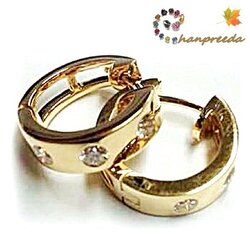 ต่างหูทองคำเพชรแบบห่วง ทองคำ YG หนัก 6.341 กรัม เพชรกลม 6 เม็ด 0.36 กะรัต GVVS