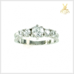 แหวนเพทายขาวแท้ สวยใสประกายเพชร แหวนอัญมณีคู่ใจ แหวนพลอยแท้