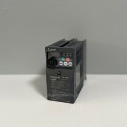 MITSUBISHI INVERTER MODEL:FR-D720S-0.1K 1 PHASE 220V