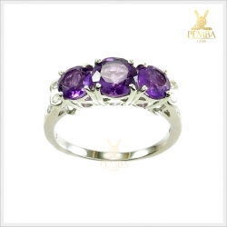 แหวนอเมทิสต์แท้ สวยเก๋เรียง 3 เม็ด เสริมความคิดสร้างสรรค์ แหวนพลอยแท้