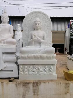 พระพุทธรูปหินอ่อนขาว หน้าตัก 30 นิ้ว