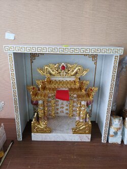 ตู้ครอบศาลหินอ่อนขาว ขนาด 126 ซม ขนาดศาล 35นิ้ว