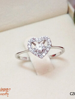 แหวนเงินแท้ รูปหัวใจประดับเพชร cz