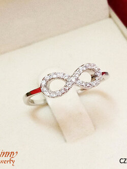 แหวนเงินแท้ Infinity ประดับเพชร cz