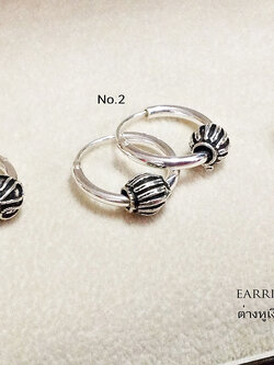 ต่างหูเงินแท้ 92.5% แบบห่วงกลม คล้องเม็ดปะคำลงยา งานรมดำ