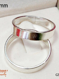 แหวนเงินแท้ 92.5% แหวนเกลี้ยงปลอกมีด แบบแบน 4 มิล ชาย หญิง ใส่ได้ ใส่เป็นแหวนคู่ได้