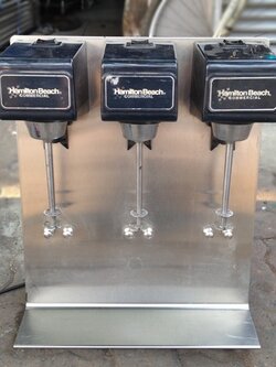 เครื่องผสมเครื่องดื่มแบบ 3 หัว Hamilton Beach