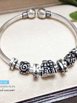 กำไลข้อมือเงินแท้ ร้อยจี้ประดับ ชาร์ม แบบรมดำ งานน่ารักๆ