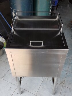 ถังน้ำแข็งสแตนเลส มีที่วางของด้านบนพร้อมราวกันตก