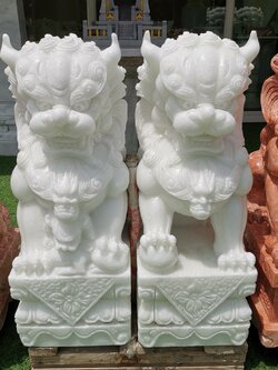 สิงโตหินอ่อนหยกขาว สูง90 เซนติเมตร