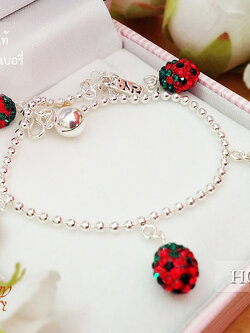 สร้อยข้อมือเงินแท้ ห้อยสตอเบอรี่ ขนาดกลาง แดง เขียว สร้อยหนา 1.5 มิล