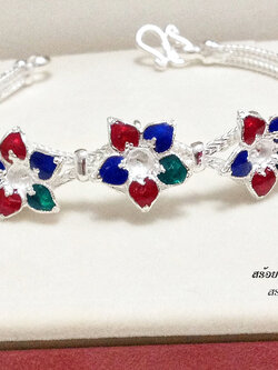 สร้อยข้อมือเงินแท้ 92.5% ลายสี่เสา ประดับดอกไม้ลงยา หนัก 2 สลึงตัน งานลงยาสวยๆ