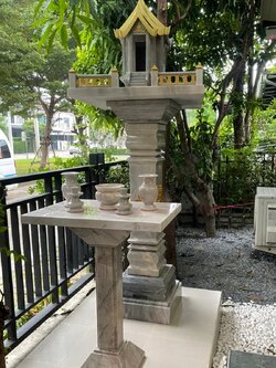 ศาลพระภูมิหินอ่อนเทาทรงวิหาร กว้าง81 ยาว81 ซม