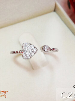 แหวนเงินแท้ 92.5% รูปหัวใจไขว้ ประดับเพชร cz