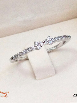 แหวนเงินแท้ ประดับเพชร cz รูปโบว์ งานเล็กๆ น่ารักๆ