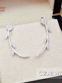 ต่างหูเงินแท้ ประดับเพชร cz รูปดอกไม้