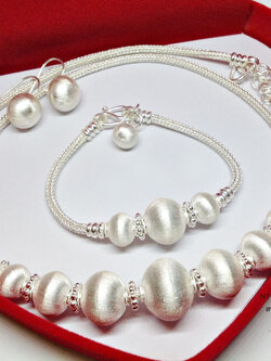 ชุดเซ็ต สร้อยคอเงินแท้ สร้อยข้อมือ ต่างหู เข้าเซ็ต งานสุโขทัย 99.9% งานร้อยเม็ดเงินขัดทราย