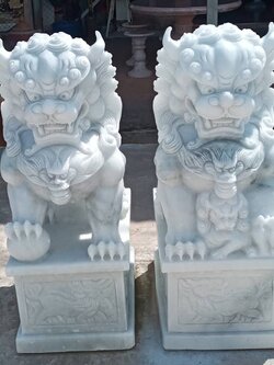 สิงโตหินอ่อนหยกขาว ขนาดสูง 1เมตร