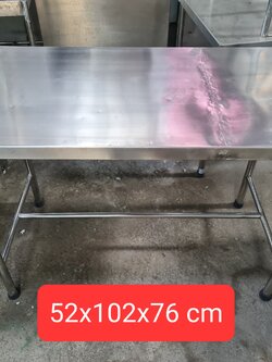 โต๊ะสแตนเลสมือสอง 52*102 cm
