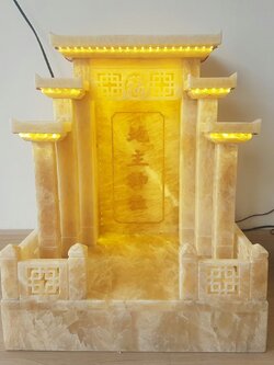 ศาลเจ้าที่หินอ่อนน้ำผึ้งแก้วทรงโมเดิร์น ขนาด18นิ้ว 4เสา 5หลังคา