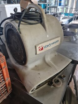 เครื่องเป่าพรม เป่าพื้น