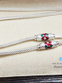 สร้อยคอเงินแท้ สำหรับเด็ก ลายสี่เสา ลงยา สีเขียวแดง (งานไทย)