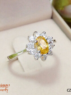 แหวนเงินแท้ 92.5% ประดับเพชร cz รอบวง 10 เม็ด สีเหลือง