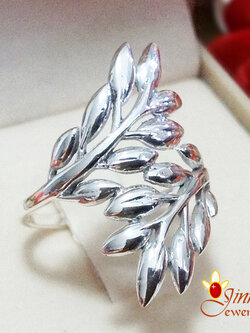 แหวนเงินแท้ ใบมะกอกแบบเกลี้ยง