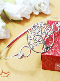 กำไลข้อมือเงินแท้ คล้องวงกลมฉลุลายต้นไม้ ความหนา 1.2 มิล แบน 3.0 มิล