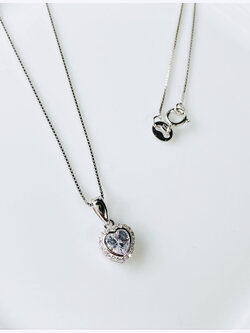 จี้เงินแท้ 92.5% จี้หัวใจประดับเพชร cz ขนาด 6 มิล งานน่ารักๆ เล่นแสงดีมากๆ (ไม่รวมสร้อย) (รับประกันเงินแท้)