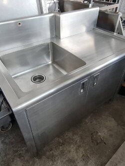 อ่างสแตนเลส มือสอง มีช่องเก็บของ