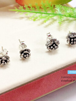 ต่างหูเงินแท้ 92.5% ดอกไม้รมดำ (ตัวเรือนเงินแท้)