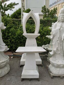 ศาลพระพรมหินอ่อนหยกขาว ขนาดฐานกว้าง 69ซม ยาว 69ซม